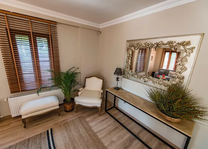 Elia Cunda By Ortunc Ayvalı