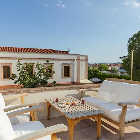 Hotel Elia Cunda By Ortunc 3*