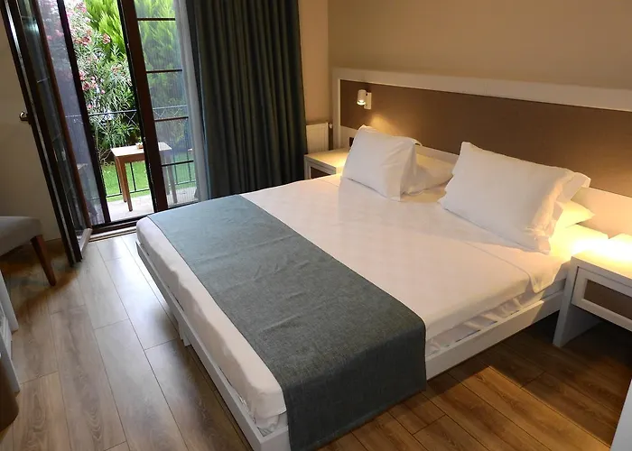 Elia Cunda By Ortunc Ayvalı